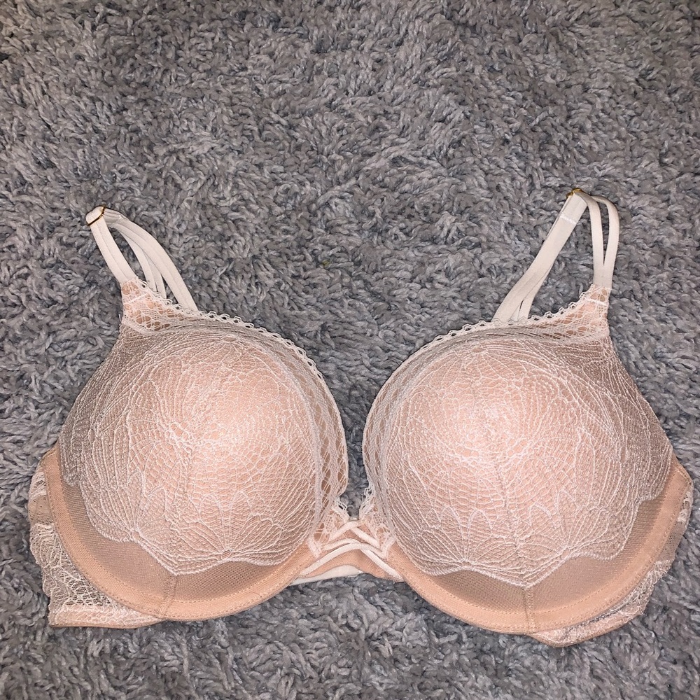 NEW VS bombshell bra